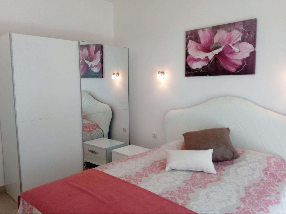 Apartments Slavica Jovanovic สเวติ สเตฟาน ภายนอก รูปภาพ