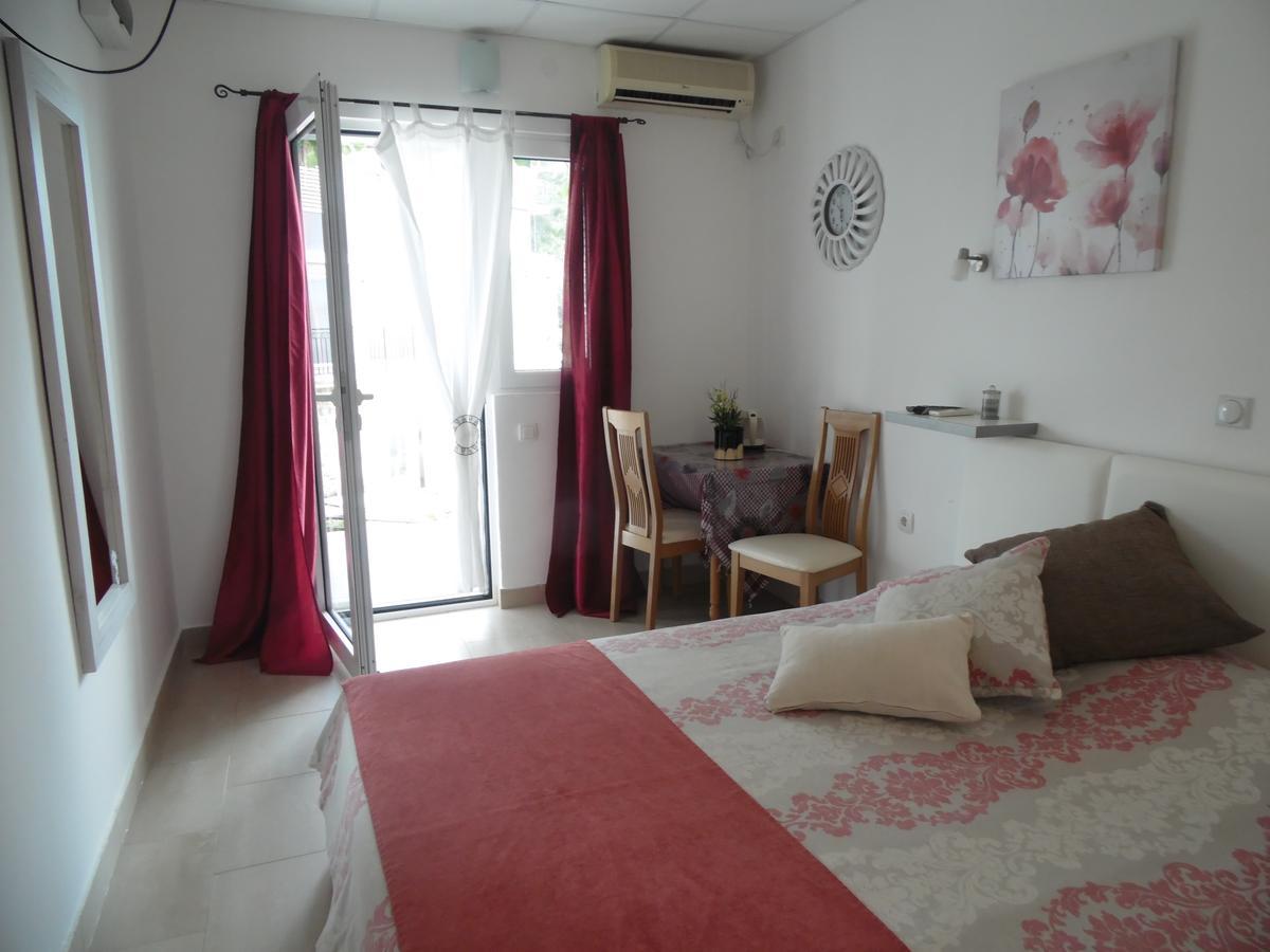 Apartments Slavica Jovanovic สเวติ สเตฟาน ภายนอก รูปภาพ