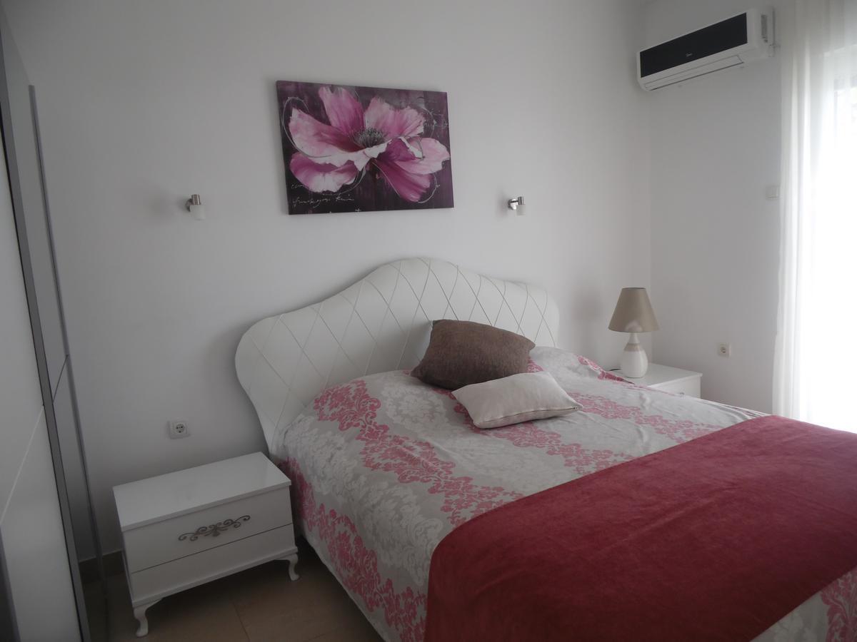Apartments Slavica Jovanovic สเวติ สเตฟาน ภายนอก รูปภาพ